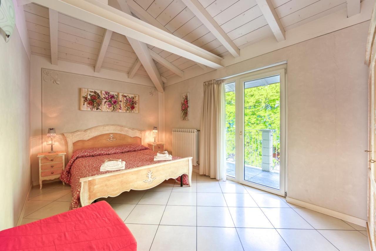 Villa Liberty Darfo Boario Terme Exterior photo