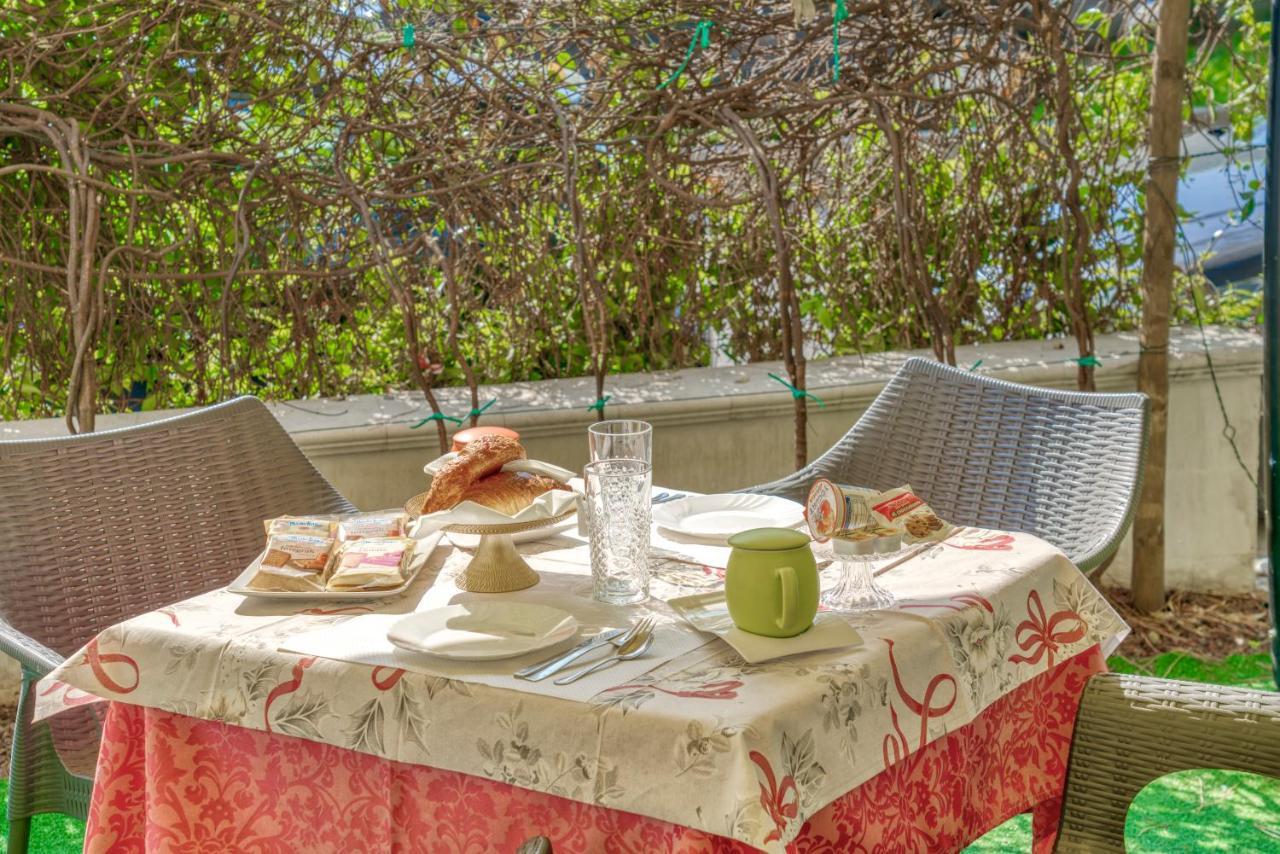 Villa Liberty Darfo Boario Terme Exterior photo